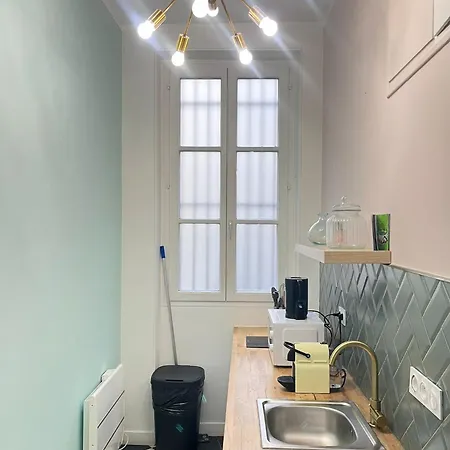 Stylish With Loft Bed - Montmartre Area