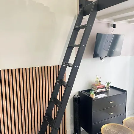 公寓 Stylish With Loft Bed - Montmartre Area 巴黎